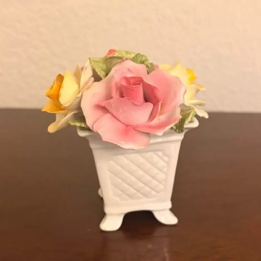 Unbranded beautiful porcelain